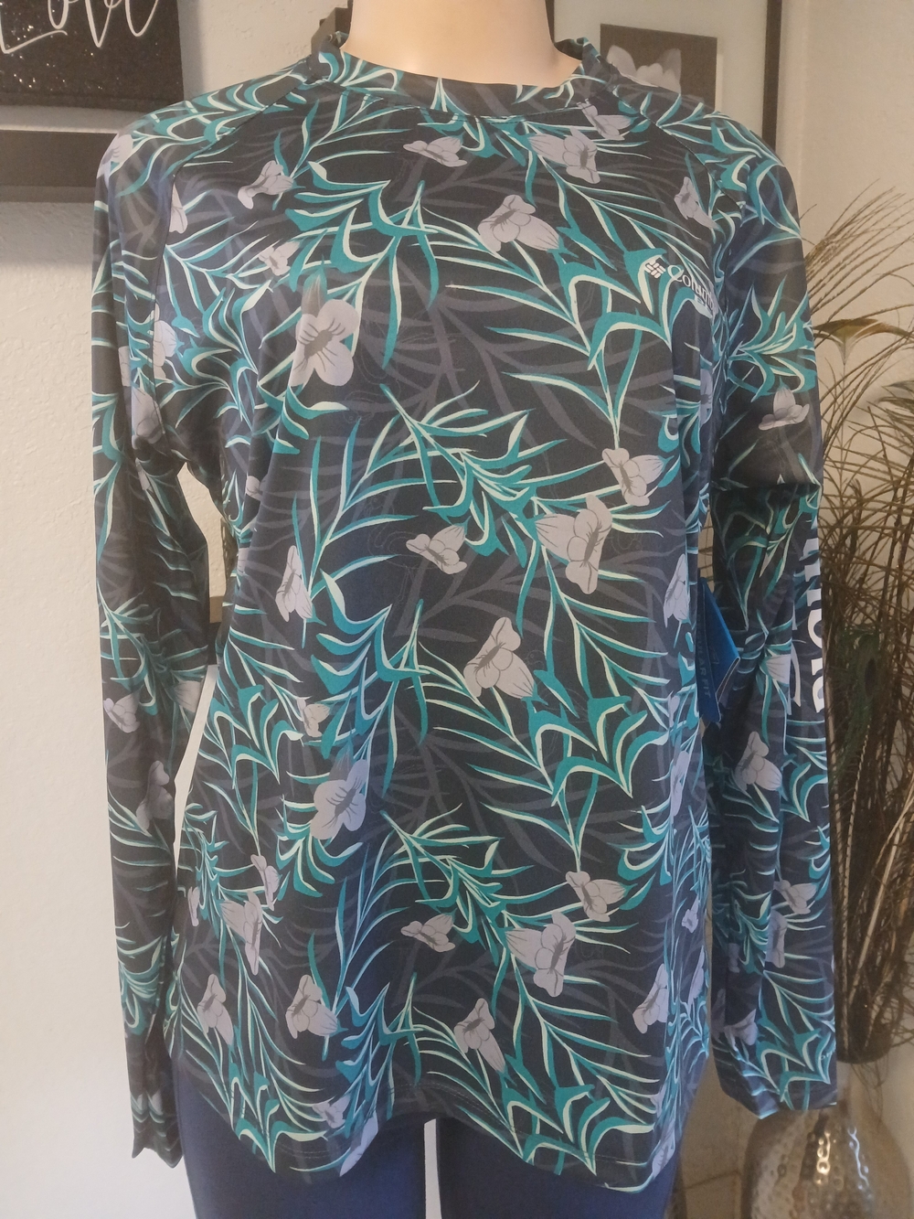 Columbia Men's Black Teal Floral Long-Sleeve Performance Shirt